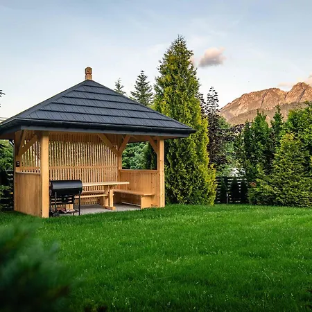 Mikolaj Zakopane شقة